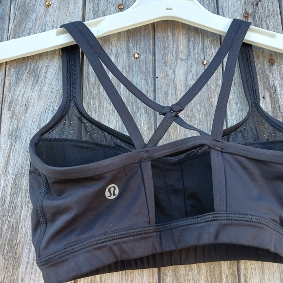 Lululemon Sweaty Endeavor Black Mesh Strappy Sports Bra Women Sz 4 Light Support - Picture 7 of 7